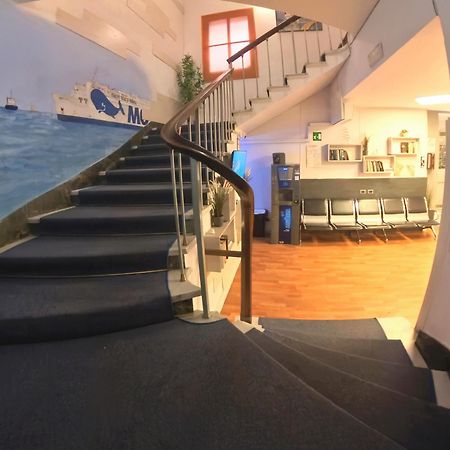 Giappone Inn Parking Hotel Ліворно Екстер'єр фото